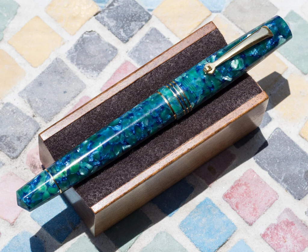 Leonardo Momento Zero Green Blue with 1.1mm Stub Nib: A Review